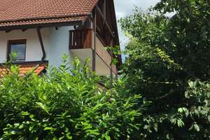 Wunderschöne 1,5-Zimmer-DG-Wohnung mit Balkon und EBK in Garching