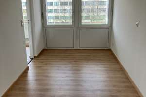 Erstbezug nach umfassender Sanierung: 4 Zimmer in München-Johanneskirchen! – Preziosastraße 24, 81927 Johanneskirchen, München – Vorschaubild 7