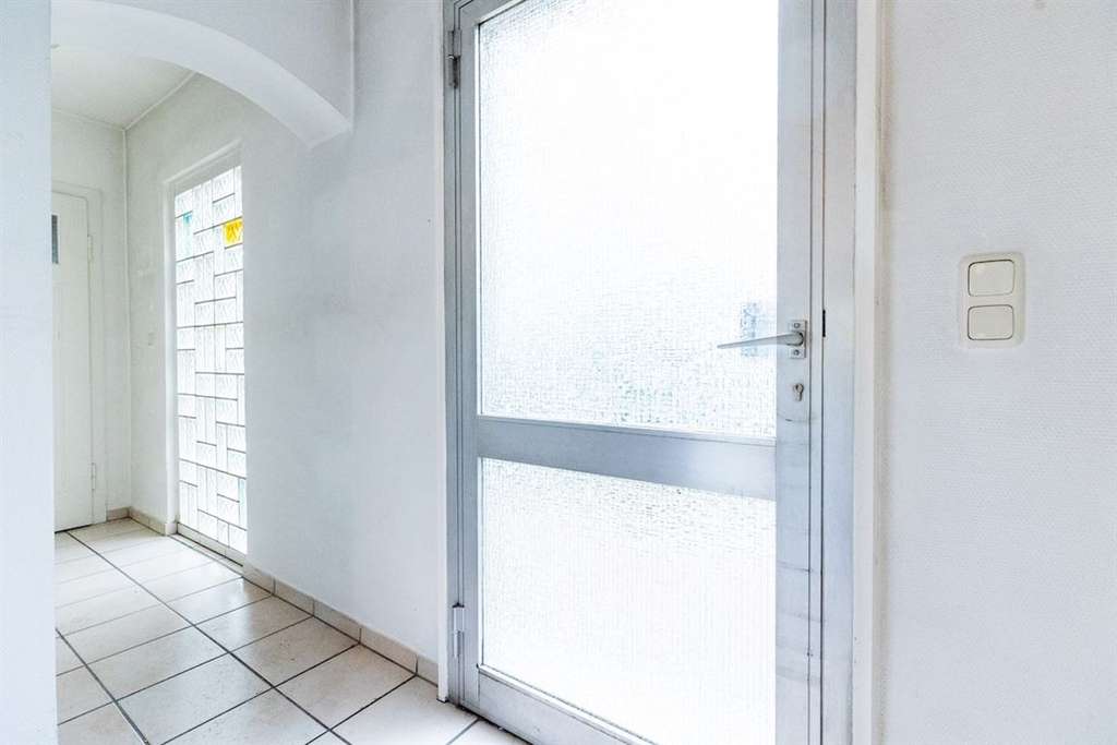 Immobilie in Raunheim - Jung & Kern Immobilien - Einfamilienhaus auf großem Grundstück - mit viel Potenzial - Bild 1