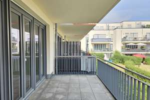 Komfort trifft Stil – sonnenverwöhnte 2,5-Zi.-Wohnung mit Einbauküche – Karlsbader Platz 8, 65197 Rheingauviertel / Hollerborn, Wiesbaden – Vorschaubild 4