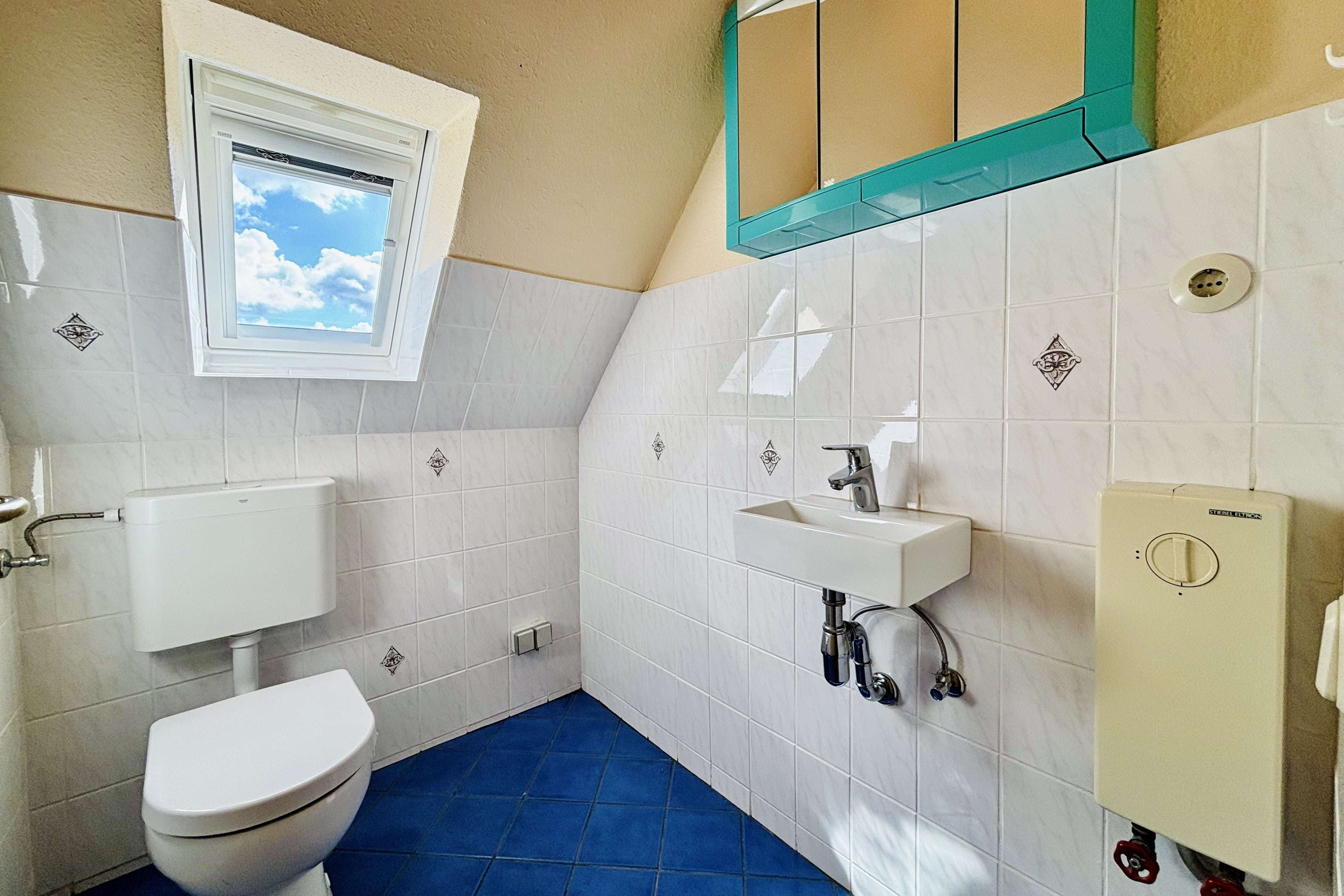 Immobilie in Escheburg - Zweifamilienhaus mit viel Platz für eigene Ideen. - Bild 1