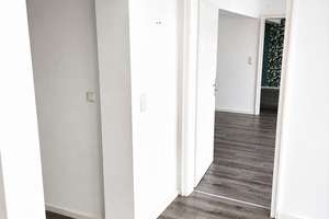 Großzügige 4-Zimmer-Wohnung in zentraler Lage – Albert-Schweitzer-Str 18, 38226 Lebenstedt, Salzgitter – Vorschaubild 8