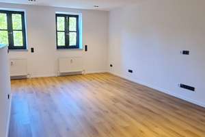 Erstbezug nach Sanierung: Smarthome, EBK & Top-Lage in der Fürther Innenstadt! – 90762 Altstadt, Innenstadt, Fürth – Vorschaubild 3