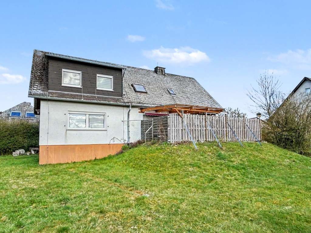 Immobilie in Selters (Taunus) - Gepflegtes, vermietetes EFH in ruhiger Lage und großem Grundstück in Haintchen-Selters - Bild 3