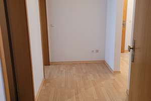 Wohnen mit Charakter: 3-Zimmer-Wohnung in Augsburg-Hochzoll – Die vollständige Adresse der Immobilie erhältst du vom Anbieter., 86163 Hochzoll-Nord, Augsburg – Vorschaubild 13
