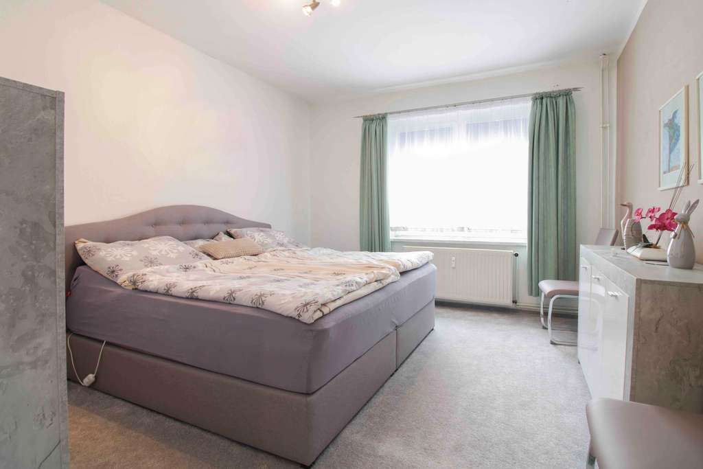 Immobilie in Rheinsberg - Möbliert & bezugsfrei: 3-Zi.-Eigentumswohnung im 1. OG mit Balkon & Keller in Rheinsberg - Bild 4