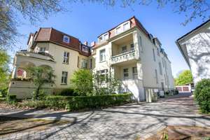 Schickes Appartement mit Schlafgalerie in gefragter Wall-Lage