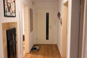 ++ S-Untertürkheim: Schöne 3-Zi.-DG-Wohnung + TL-Bad + Keller + gute Lage ++ – Die vollständige Adresse der Immobilie erhältst du vom Anbieter., 70327 Untertürkheim (Ortsteil), Stuttgart – Vorschaubild 10