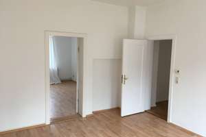 Helle Wohnung in bester Lage bei den Holtenauer Arkaden