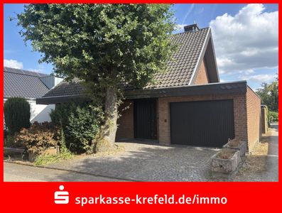 Freistehendes Einfamilienhaus mit Garage in Brüggen-Born