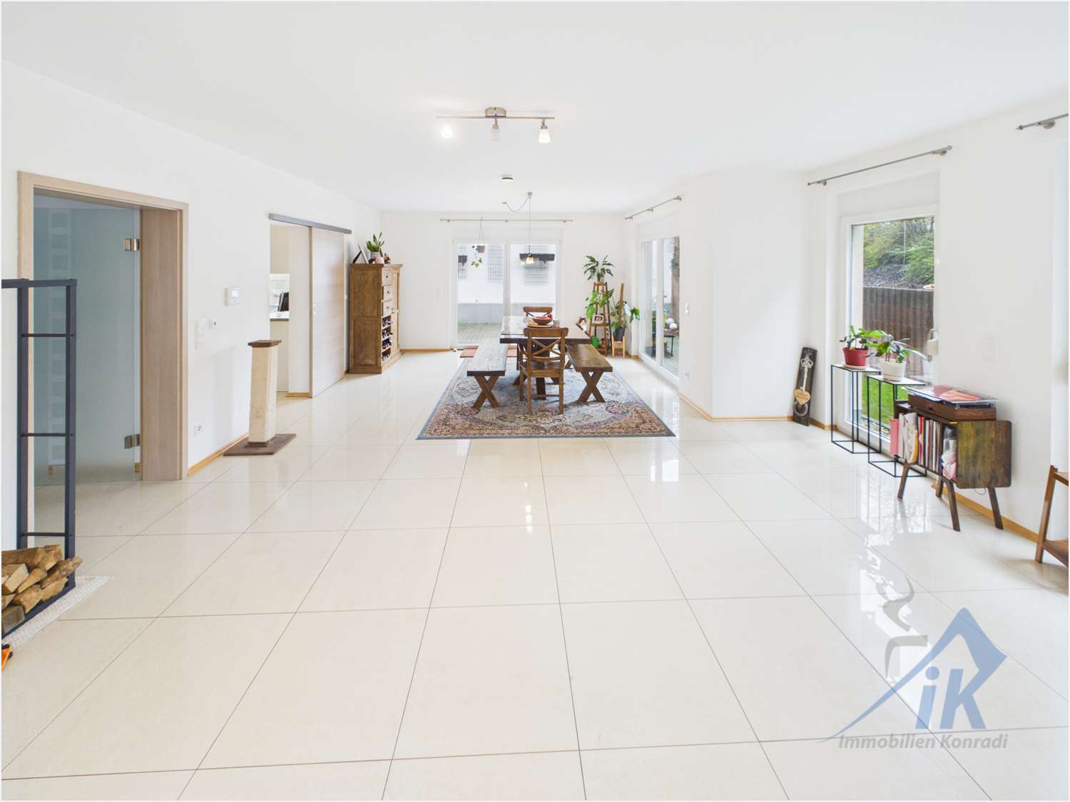 Immobilie in Weilerbach - IK | Weilerbach: Komfortables Wohnen auf höchstem Niveau – Haus mit Aufzug & barrierefreiem Konzept - Bild 0