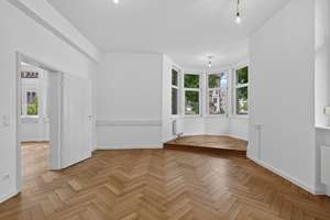 Charmante 2-Zimmer-Wohnung im denkmalgeschützten Altbau – Wohnen und Arbeiten mit Stil – Die vollständige Adresse der Immobilie erhältst du vom Anbieter., 76135 Weststadt, Karlsruhe – Vorschaubild 3