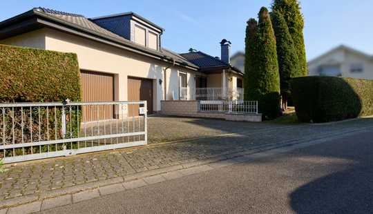 Bild von Einfamilienhaus mit Einliegerwohnung in 
ruhiger Lage von Hanau-Steinheim