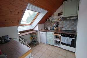 Helle 2-Zimmer Dachgeschosswohnung in Mannheim Neuostheim / Neuhermsheim