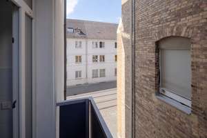 Wohlfühlen am Ostendplatz: Sanierter Altbau, EBK, Balkon & hohe Decken  – 70188 Ostheim, Stuttgart – Vorschaubild 16