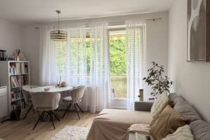 Wohnen mit Charakter: 2-Zimmer-Wohnung in Lichterfelde – Die vollständige Adresse der Immobilie erhältst du vom Anbieter., 12207 Lichterfelde, Berlin – Vorschaubild 2