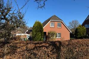 Freistehendes 4-Zimmer Haus in Hamburg-Langenbek mit Kaminofen und neuer Heizung