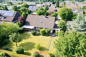 Großzügiges Zweifamilienhaus in begehrter Wohnlage im Kanzlerfeld – Die vollständige Adresse der Immobilie erhältst du vom Anbieter., 38116 Lehndorf-Watenbüttel, Braunschweig – Vorschaubild 2