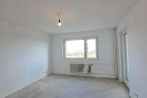 Wohnen mit Weitblick: 1-Zimmer-Wohnung mit Balkon sucht Sie! – Sonnenallee 281, 12057 Neukölln (Ortsteil), Berlin – Vorschaubild 2