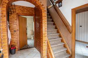 Interessantes 6-Zimmer-Haus in bester Lage von Rheindürkheim direkt am Rheinufer gelegen. – Am Fahrt 15, 67550 Worms – Vorschaubild 4