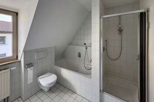 Charmante 2-Zimmer-Maisonette im Dachgeschoss in begehrter Lage von Söflingen an der Endhaltestelle. – Die vollständige Adresse der Immobilie erhältst du vom Anbieter., 89077 Söflingen, Ulm – Vorschaubild 9