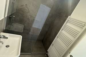 Helle 3-Zimmer Wohnung mit Balkon in Augsburg-Bärenkeller – Heckenrosenweg 11, 86156 Bärenkeller, Augsburg – Vorschaubild 2