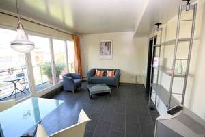Junkersdorf - helle 2 Zimmer - hohe Decken - Tageslichtbad - 2 Balkone - EBK - Aufzug – Wilhelm-von-Capitaine-Straße 20, 50858 Junkersdorf, Köln – Vorschaubild 2