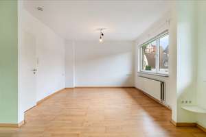 Mehrfamilienhaus - gute Lage *Ansprechpartnerin Frau Schultheiss 01624471809* – Die vollständige Adresse der Immobilie erhältst du vom Anbieter., 28217 Steffensweg, Bremen – Vorschaubild 8
