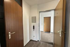 Gemütliche 1-Zi.-Whg mit großem Balkon und neuer Einbauküche, Nähe Hochschule und Goldschmiedeschule – Braheweg 11-13, 75175 Südoststadt, Pforzheim – Vorschaubild 4