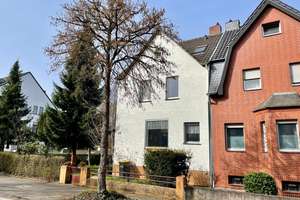 Solides und sonniges Zuhause: DHH, 7 Zimmer, großer Garten, 3 Garagen – Die vollständige Adresse der Immobilie erhältst du vom Anbieter., 53225 Vilich, Bonn – Vorschaubild 30