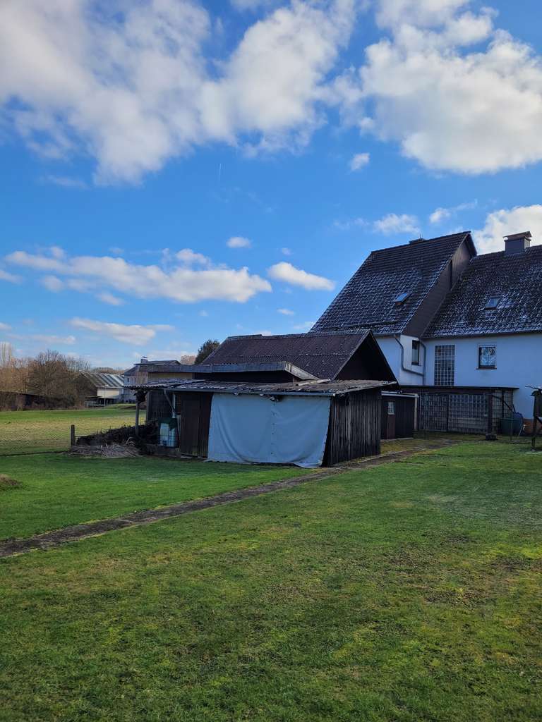 Immobilie in Witzenhausen - Großzügiges Haus mit 15 Zimmern und Garage in Witzenhausen - Bild 2