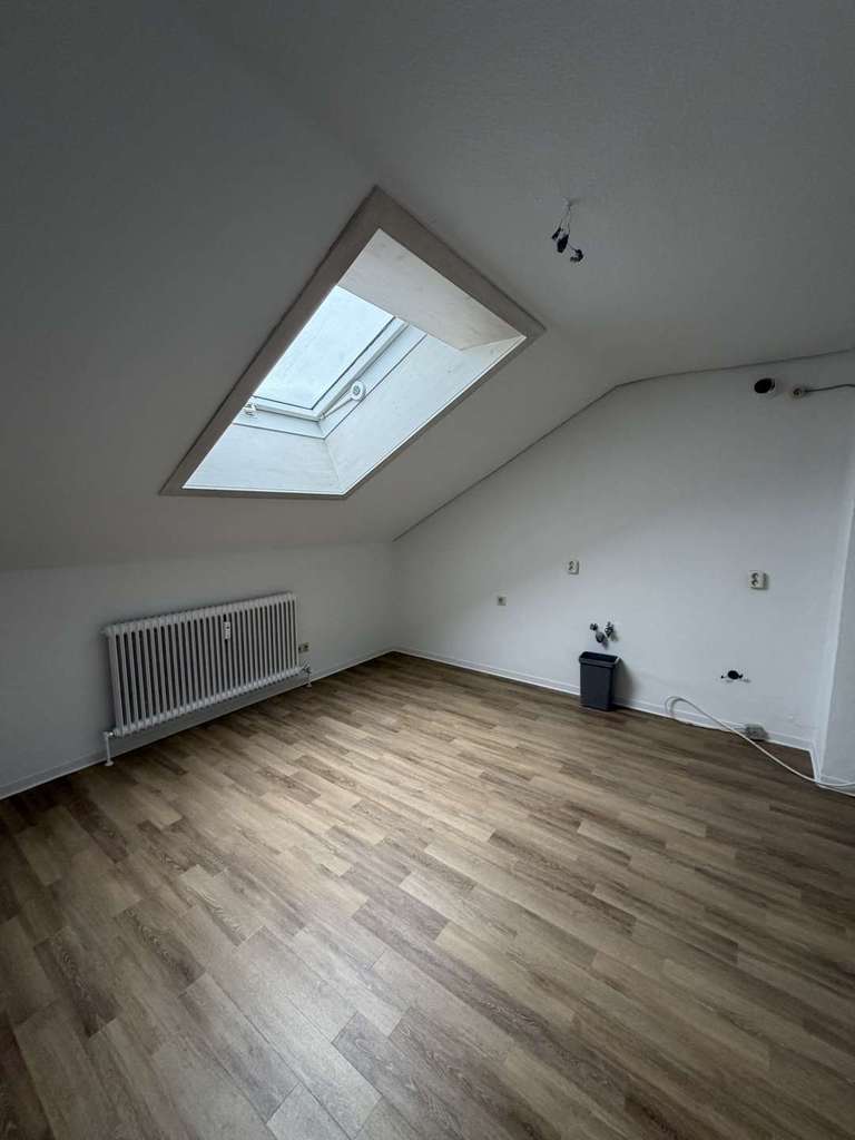 Immobilie in Ingersheim - „Haus-im-Haus-Gefühl“ für Schnellentschlossene! Provisionsfei - Bild 3