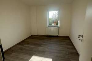 Modernisiertes Einfamilienhaus mit 4 Zimmern, 3 Schlafzimmern & Terrasse – ab sofort zu vermieten – 52222 Stolberg (Rheinland) – Vorschaubild 8