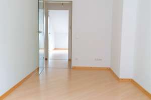 3-4 Zi.-Wohn. Stadtmitte "Ausgebauter Dachspitze" m² ca. 75qm, nach DIN ca. 60qm -provisionsfrei- – Die vollständige Adresse der Immobilie erhältst du vom Anbieter., 65183 Westend / Bleichstraße, Wiesbaden – Vorschaubild 16