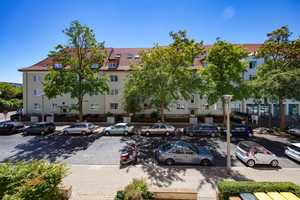 *PRAKTISCHer Grundriss_Tageslichtbad_Balkon_AR_familiäres Flair_VIEL GRÜN_HANSEVIERTEL – Geschwister-Scholl-Straße 17, 99085 Erfurt – Vorschaubild 31