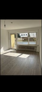 Moderne 1-Zimmer-Wohnung mit Balkon in Köln- Weiden – frisch renoviert!