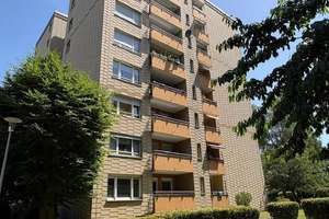 Geräumige 2 Zimmer Wohnung mit Balkon in Bensheim – Die vollständige Adresse der Immobilie erhältst du vom Anbieter., 64625 Bensheim – Vorschaubild 1