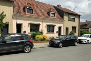 Reihenmittelhaus mit großer Ausbaureserve und schönem, kleinen Garten im Herzen von Bremen-Arsten