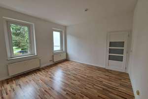 Großzügige Maisonettewohnung mit Terrasse, zwei Bädern und Eckbadewanne in Leipzig-Holzhausen