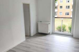 Hannover-Marienwerder TOPLAGE: sanierte 3 Zimmer Wohnung 1. OG mit schöner Loggia ! – Die vollständige Adresse der Immobilie erhältst du vom Anbieter., 30419 Marienwerder, Hannover – Vorschaubild 5