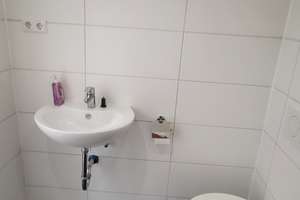 Schöne 2,5-Zimmer-Dachgeschosswohnung in Dortmund-Hombruch – Reichenberger Str. 63, 44225 Hombruch (Ortsteil), Dortmund – Vorschaubild 2