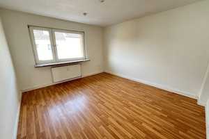 Attraktive 2-Zimmer-Wohnung! – Middeldorper Weg 41, 45327 Essen – Vorschaubild 1