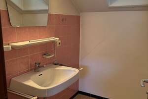 Freistehendes Einfamilienhaus in Kleinsachsenheim auf über 1000qm Grundstück – Die vollständige Adresse der Immobilie erhältst du vom Anbieter., 74343 Sachsenheim – Vorschaubild 26