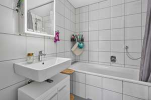 Zweifamilienhaus mit Einliegerwohnung und Doppelgarage am Ulmer Eselsberg – Die vollständige Adresse der Immobilie erhältst du vom Anbieter., 89075 Eselsberg, Ulm – Vorschaubild 13