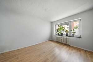 Wohnkomfort in Brunswik: Balkon, Stellplatz und moderne Fernwärme – Die vollständige Adresse der Immobilie erhältst du vom Anbieter., 24103 Damperhof, Kiel – Vorschaubild 9