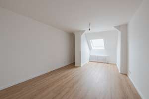 Erstbezug: Lichtdurchflutete Dachgeschoss-Wohnung mit Terrasse, moderner Ausstattung und in Top-Lage – Bismarckstraße 61a, 13585 Spandau (Ortsteil), Berlin – Vorschaubild 7