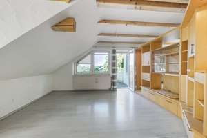 Flexibel Wohnen! 5-Zimmer-DG-Wohnung mit Gartenanteil, TG-Stellplatz und kleiner Galerie – Die vollständige Adresse der Immobilie erhältst du vom Anbieter., 89143 Blaubeuren – Vorschaubild 4