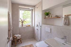 Bezugsfertig, neuer Preis: Erstbezug, Süd-Balkon und Tageslicht-Badezimmer. – Beuthener Straße 32, 81929 Daglfing, München – Vorschaubild 5