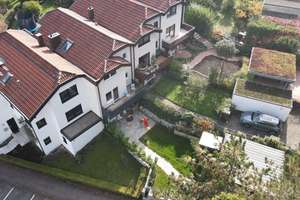 Modernes, ruhiges RMH am Waldrand in Heumaden 
