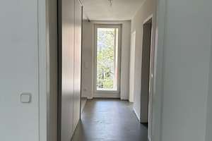 Bezugsfreie 2-Zimmer-Wohnung mit Loggia in begehrter Lage auf Alt-Stralau – Friedrich Junge str. 11, 10247 Friedrichshain, Berlin – Vorschaubild 4